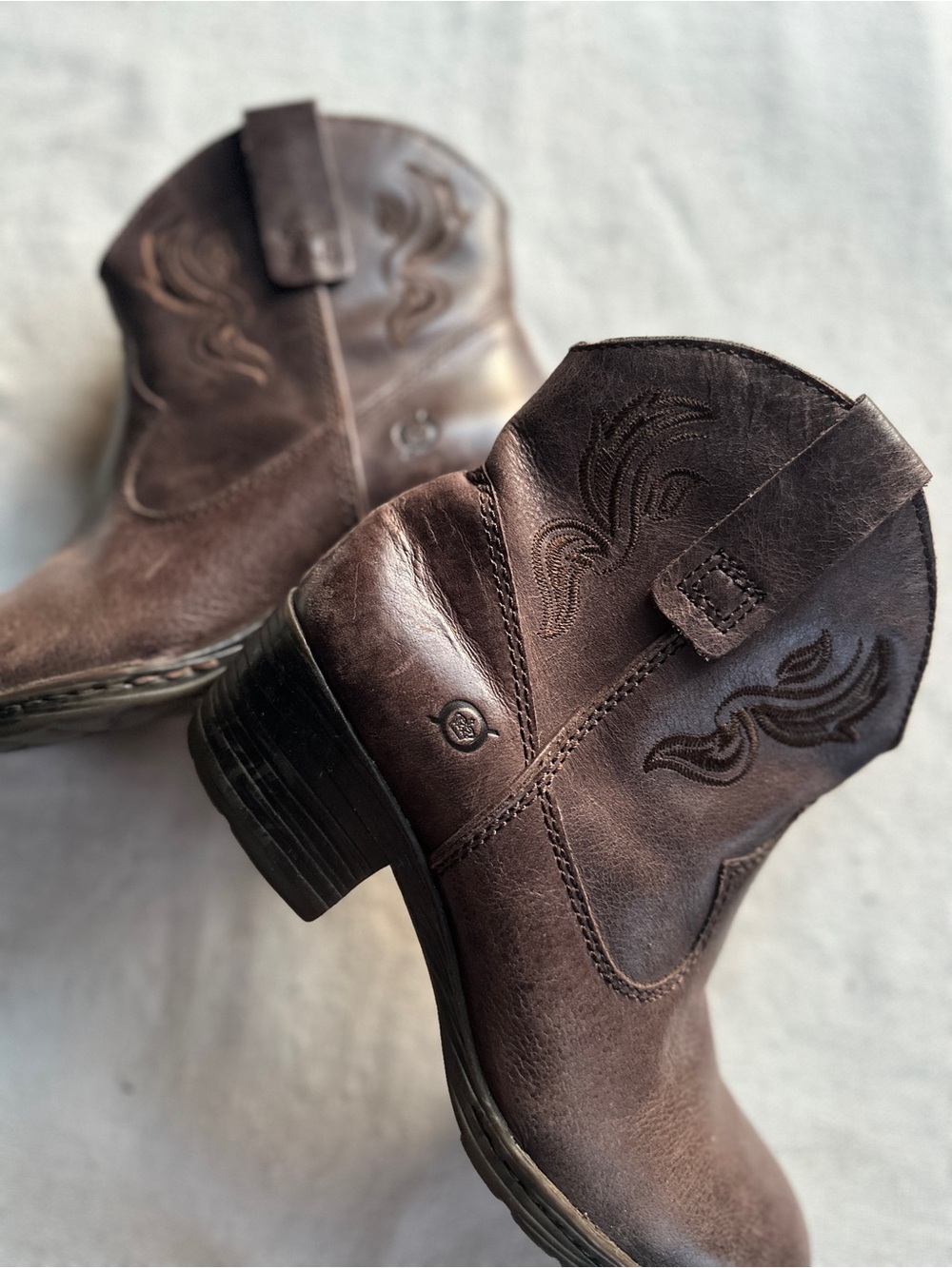 Børn Riven Western Brown Leather Cowboy Ankle Boots | 8 NWOB